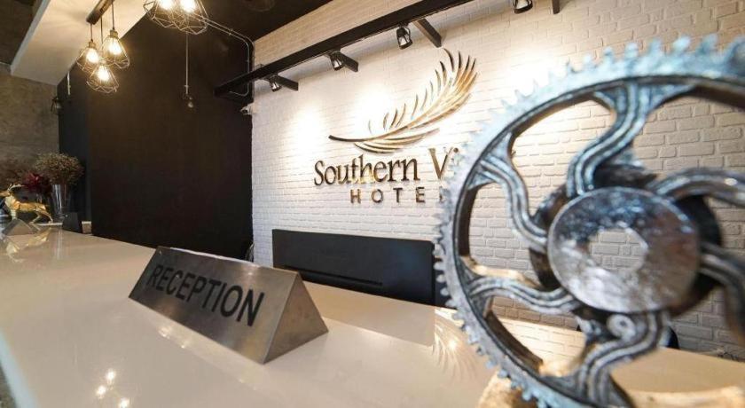 Southern View Hotel Pattani Esterno foto